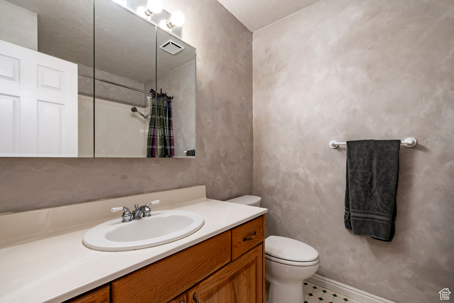 DEER RUN ESTATES - Residential