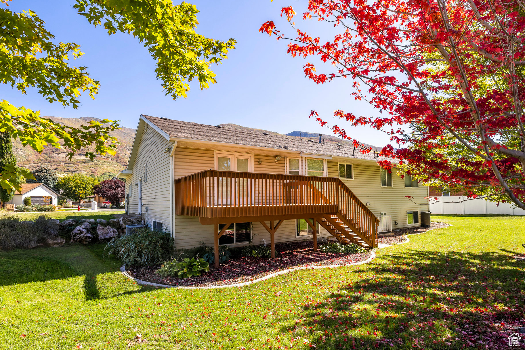 DEER RUN ESTATES - Residential