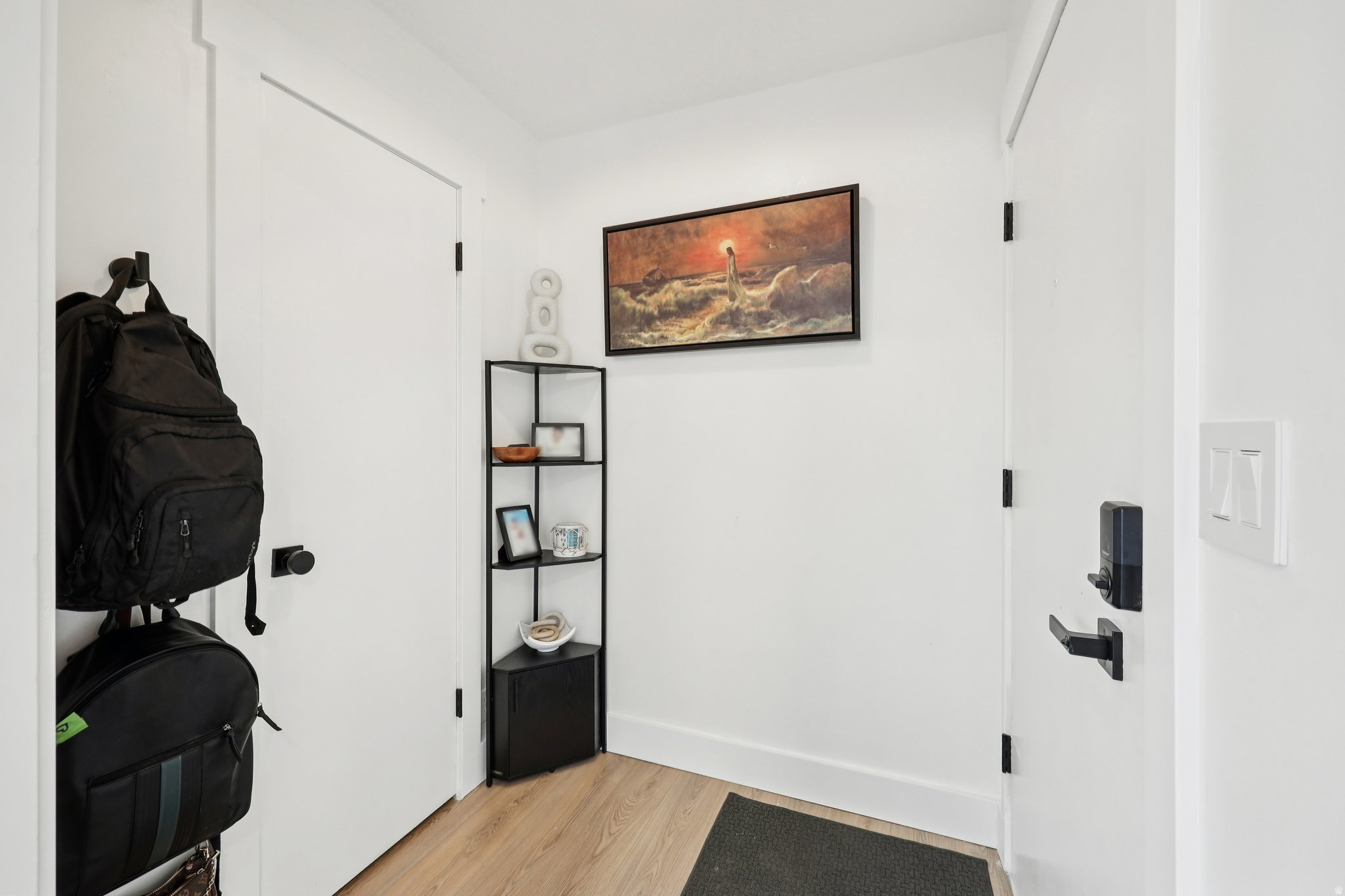 CARRIAGE LANE APT HO - Residential