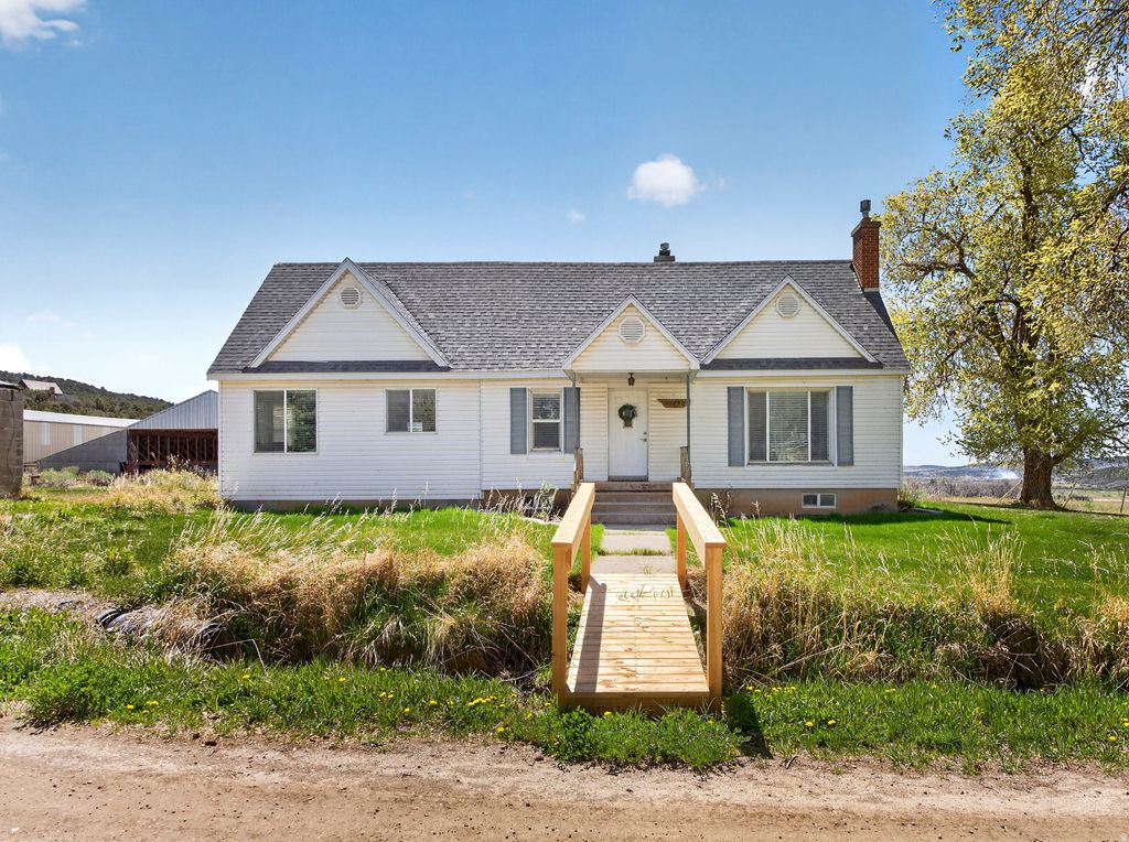 Photo of 11250 E 27000 N, Fairview, UT 84629 (MLS # 2151836)