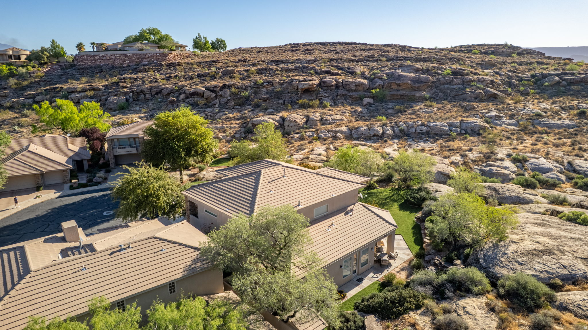 STONE CLIFF TOWNHOMES - Residential