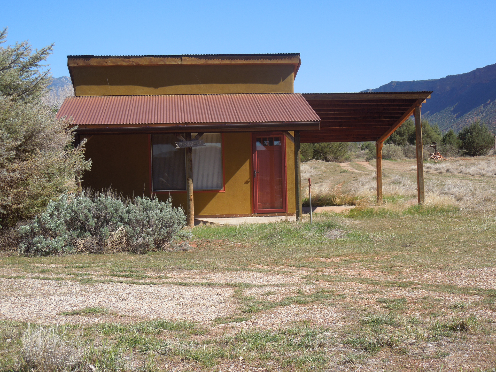 CASTLE VALLEY RIVER RANCHOS - Residential