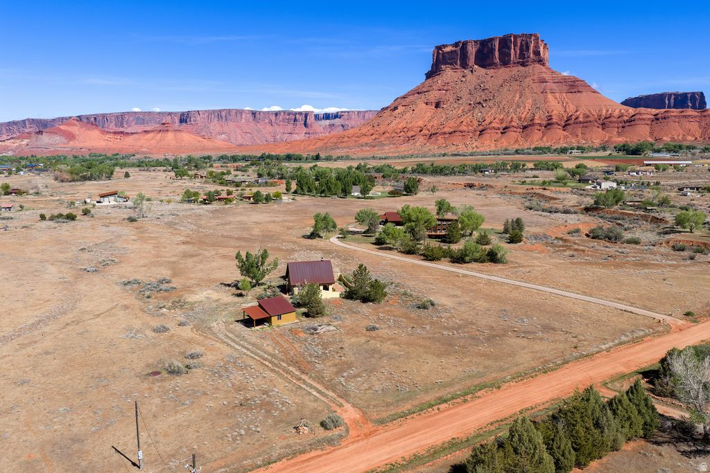 CASTLE VALLEY RIVER RANCHOS - Residential