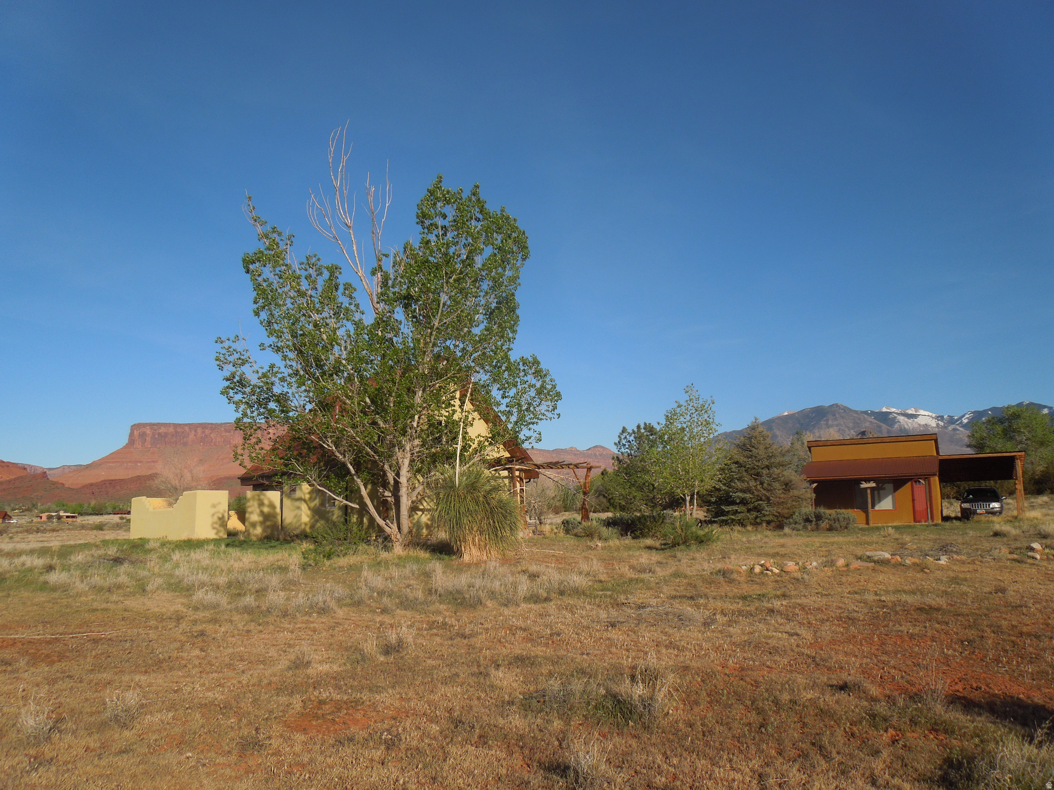 CASTLE VALLEY RIVER RANCHOS - Residential