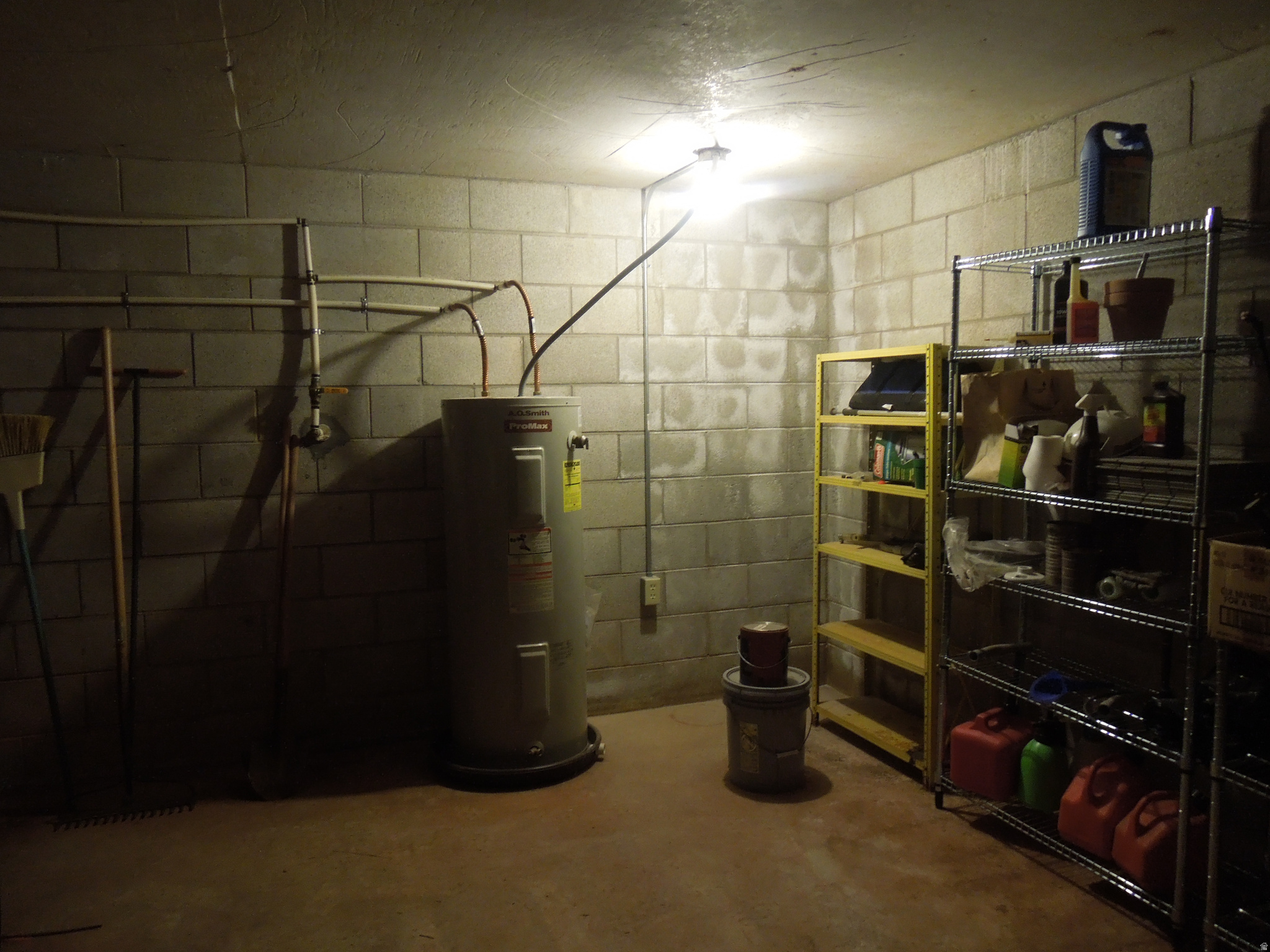 CASTLE VALLEY RIVER RANCHOS - Residential