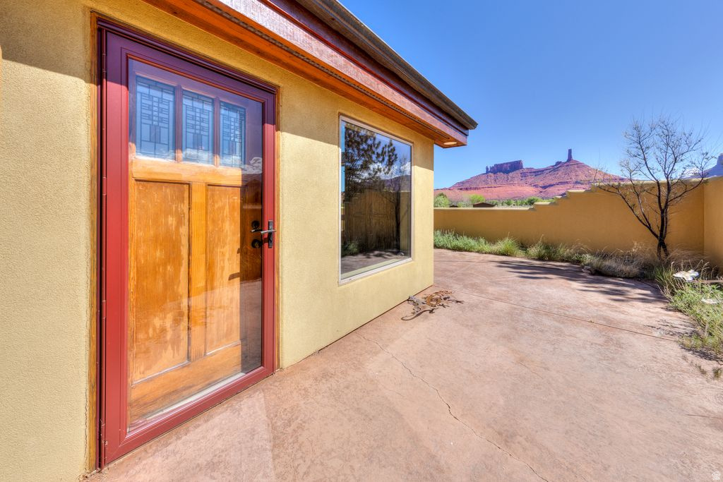 CASTLE VALLEY RIVER RANCHOS - Residential