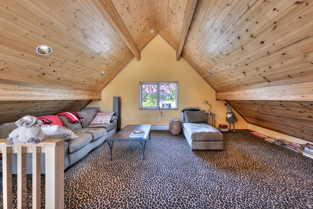 CASTLE VALLEY RIVER RANCHOS - Residential