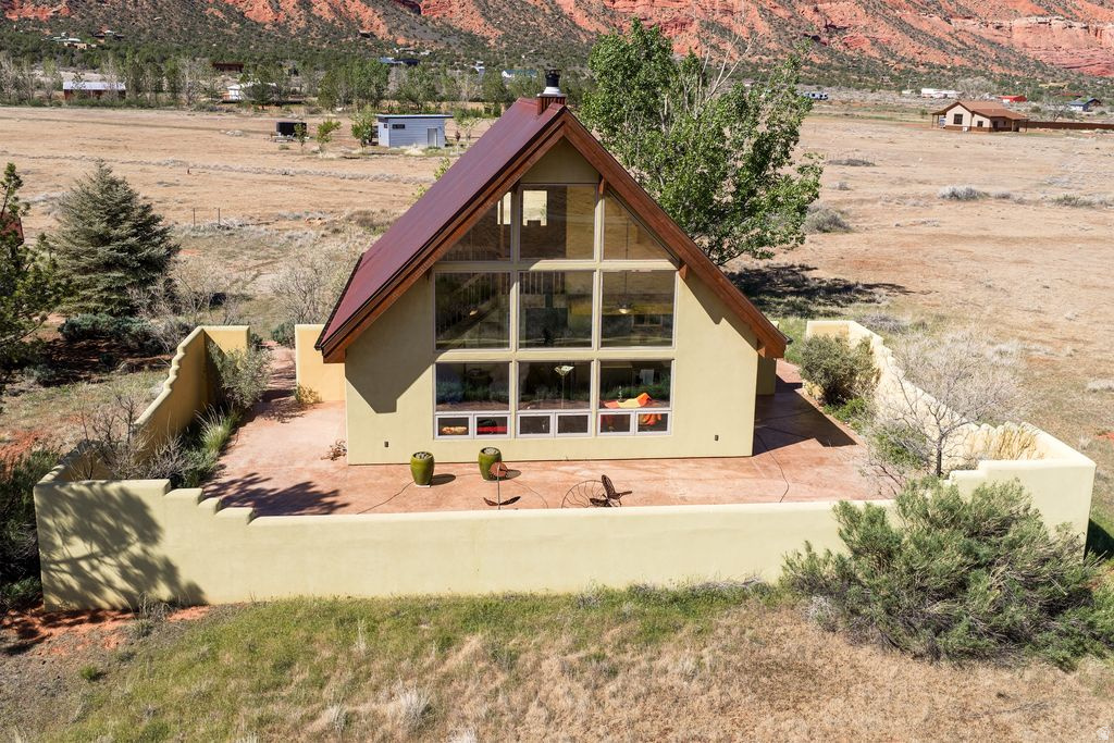 CASTLE VALLEY RIVER RANCHOS - Residential