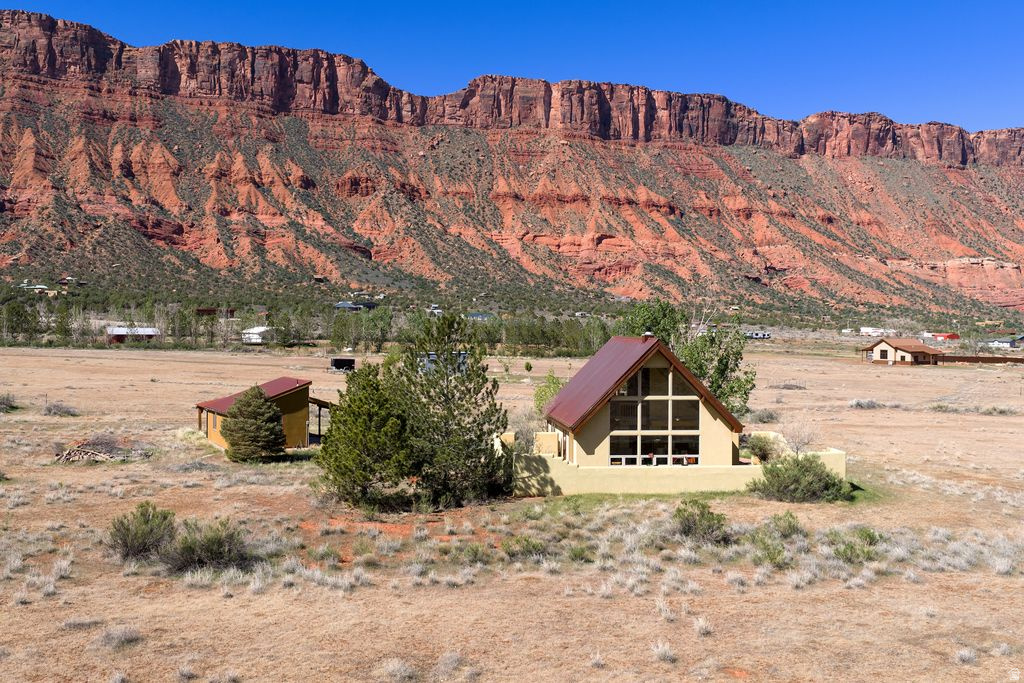 CASTLE VALLEY RIVER RANCHOS - Residential