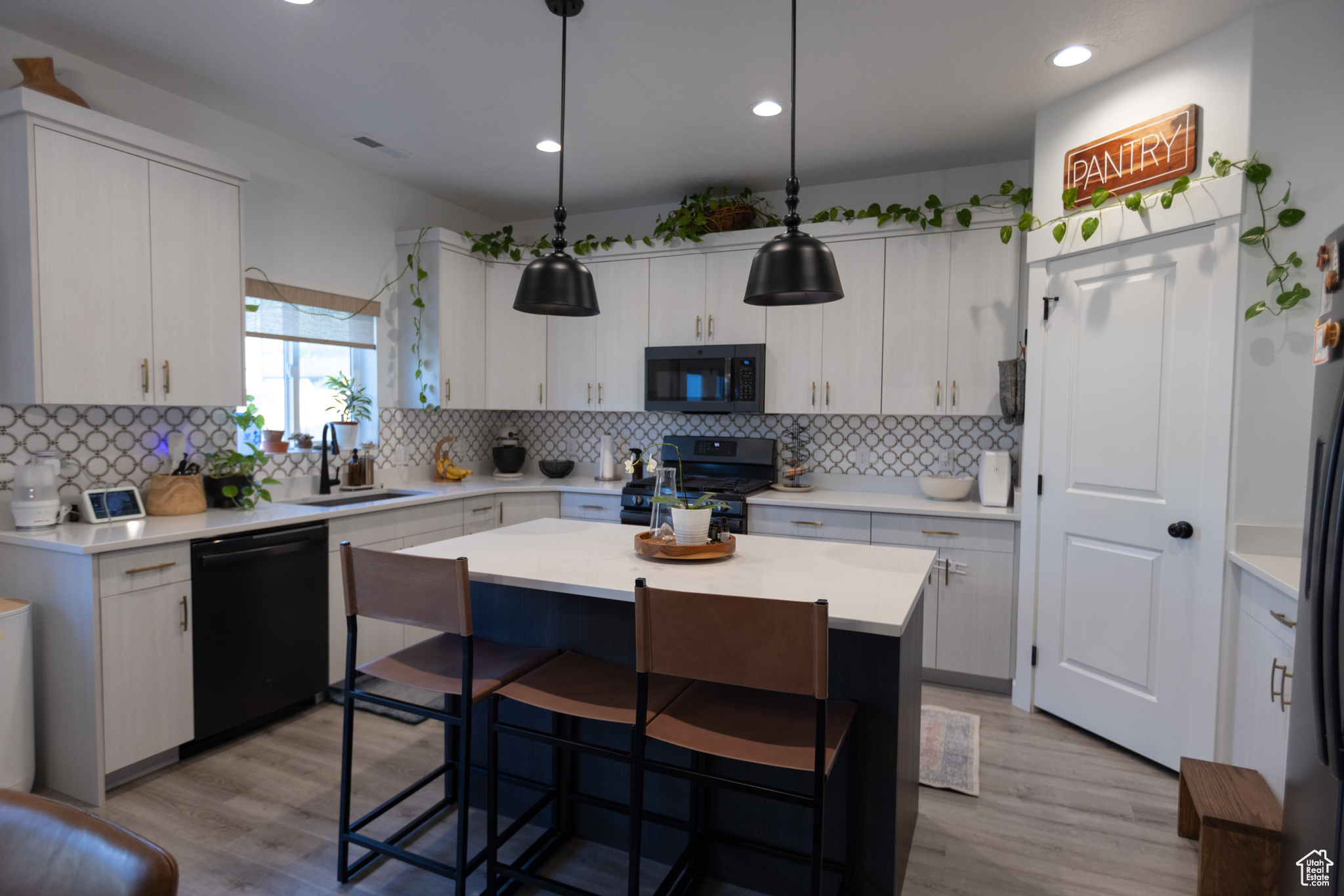 172 N 200, Salem, Utah image 3