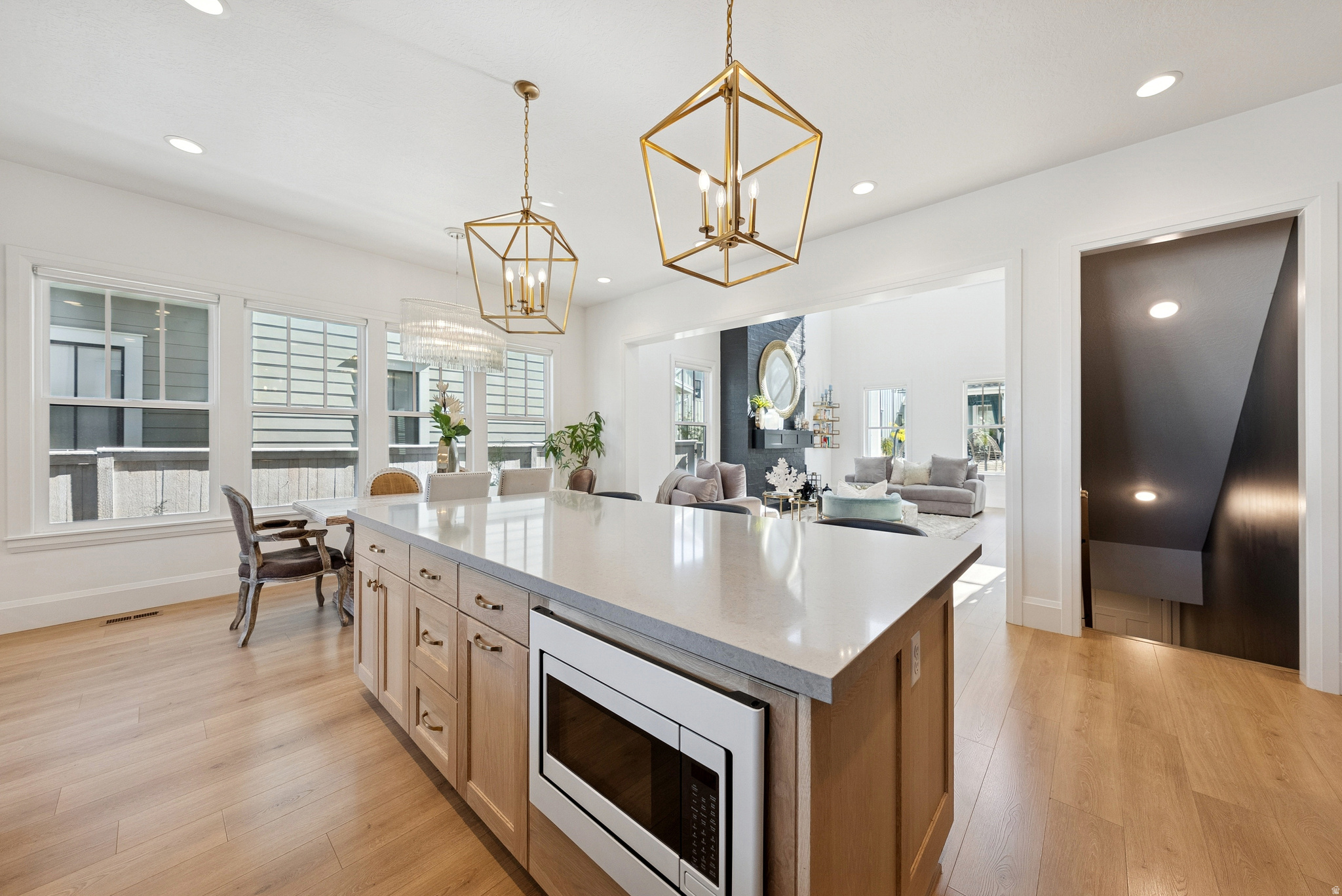 DAYBREAK - Residential