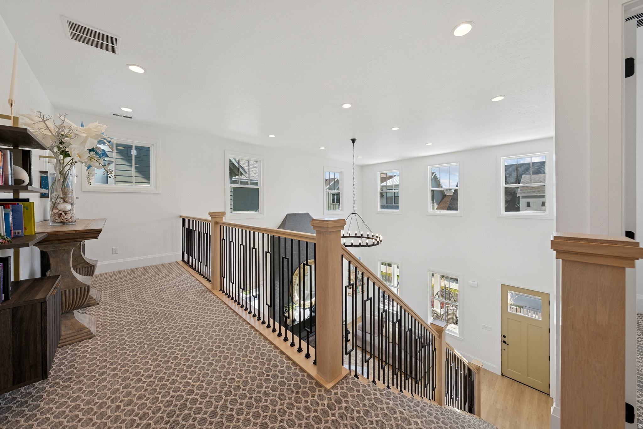 DAYBREAK - Residential