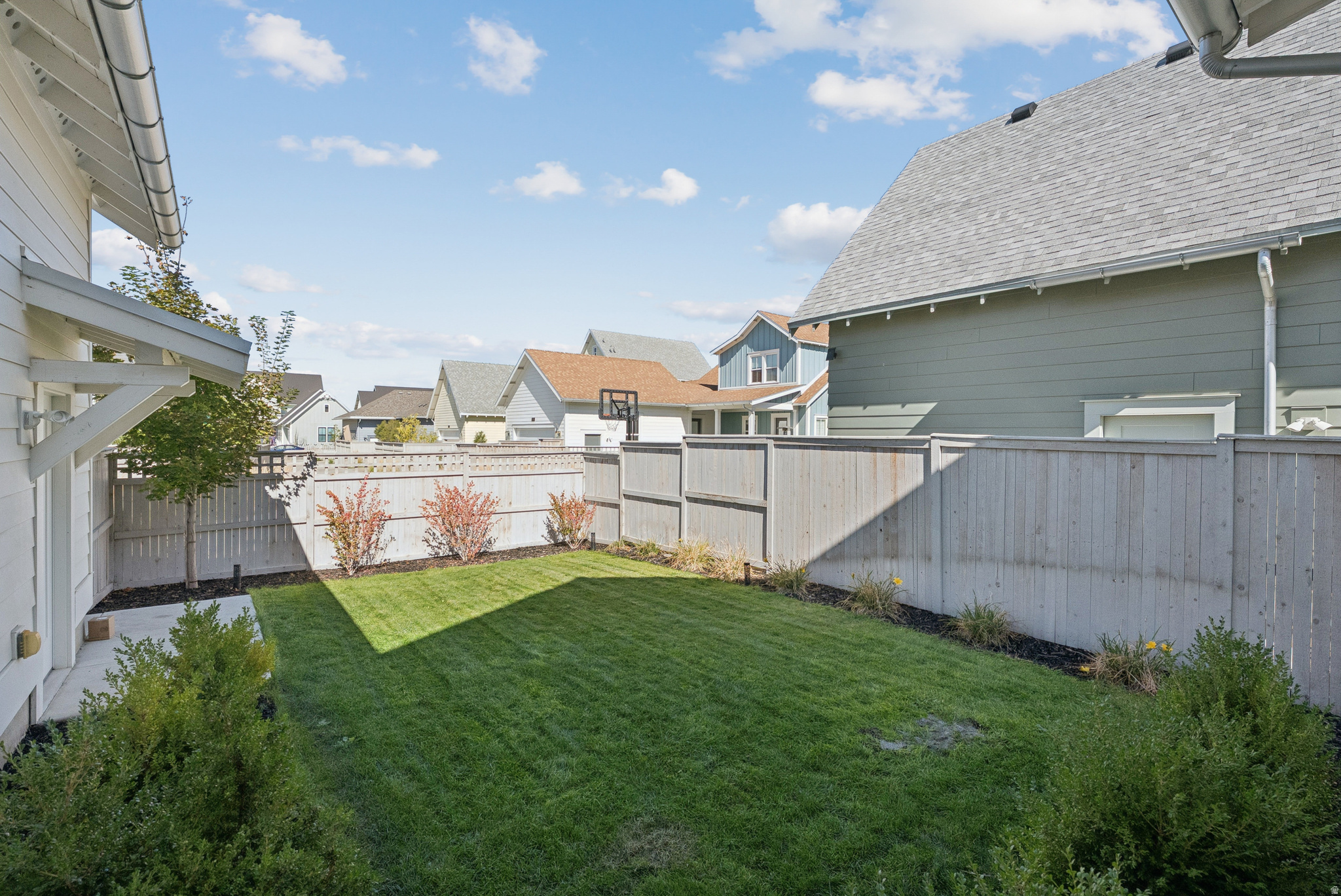 DAYBREAK - Residential