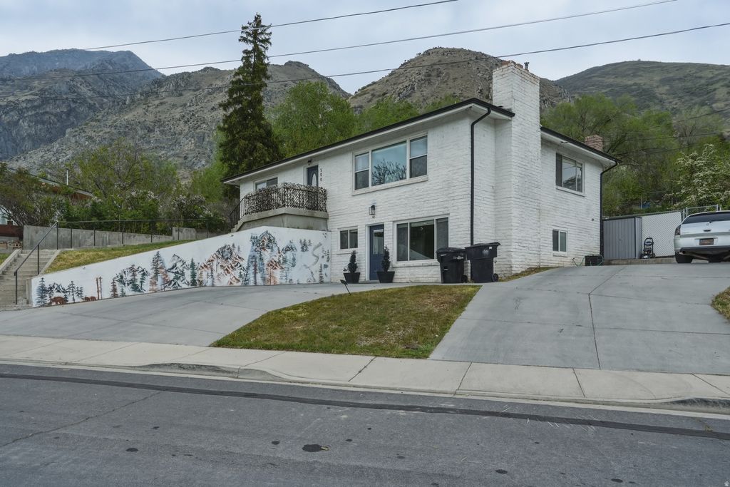 Photo of 500 N 800 CIR E, Springville, UT 84663 (MLS # 2153138)