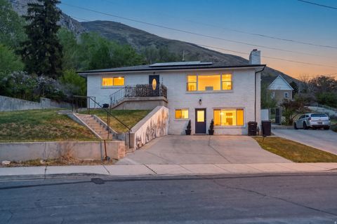 Photo of 500 N 800 CIR E, Springville, UT 84663 (MLS # 2153138)