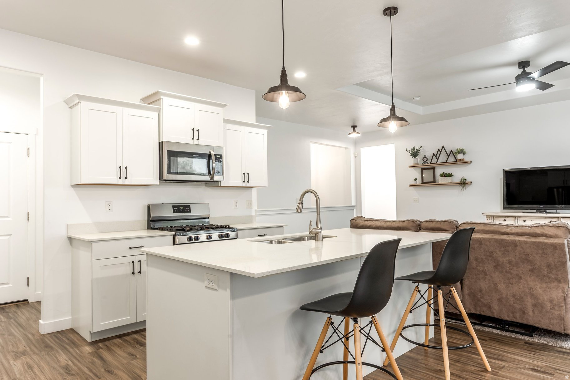 PASTURES AT SADDLEBACK - Residential