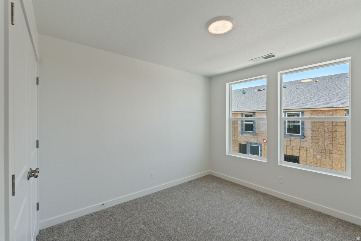 TRAILSIDE - Residential