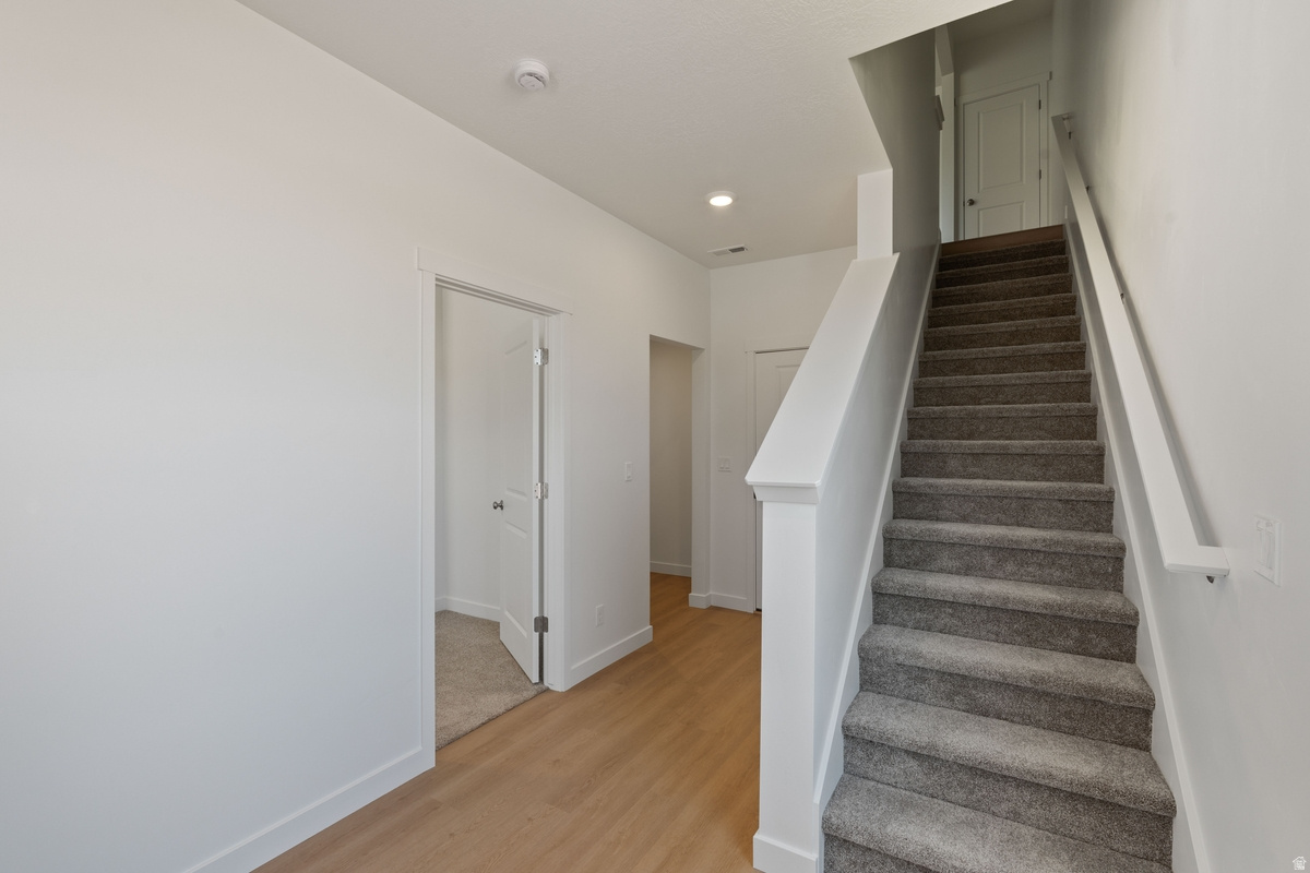 TRAILSIDE - Residential