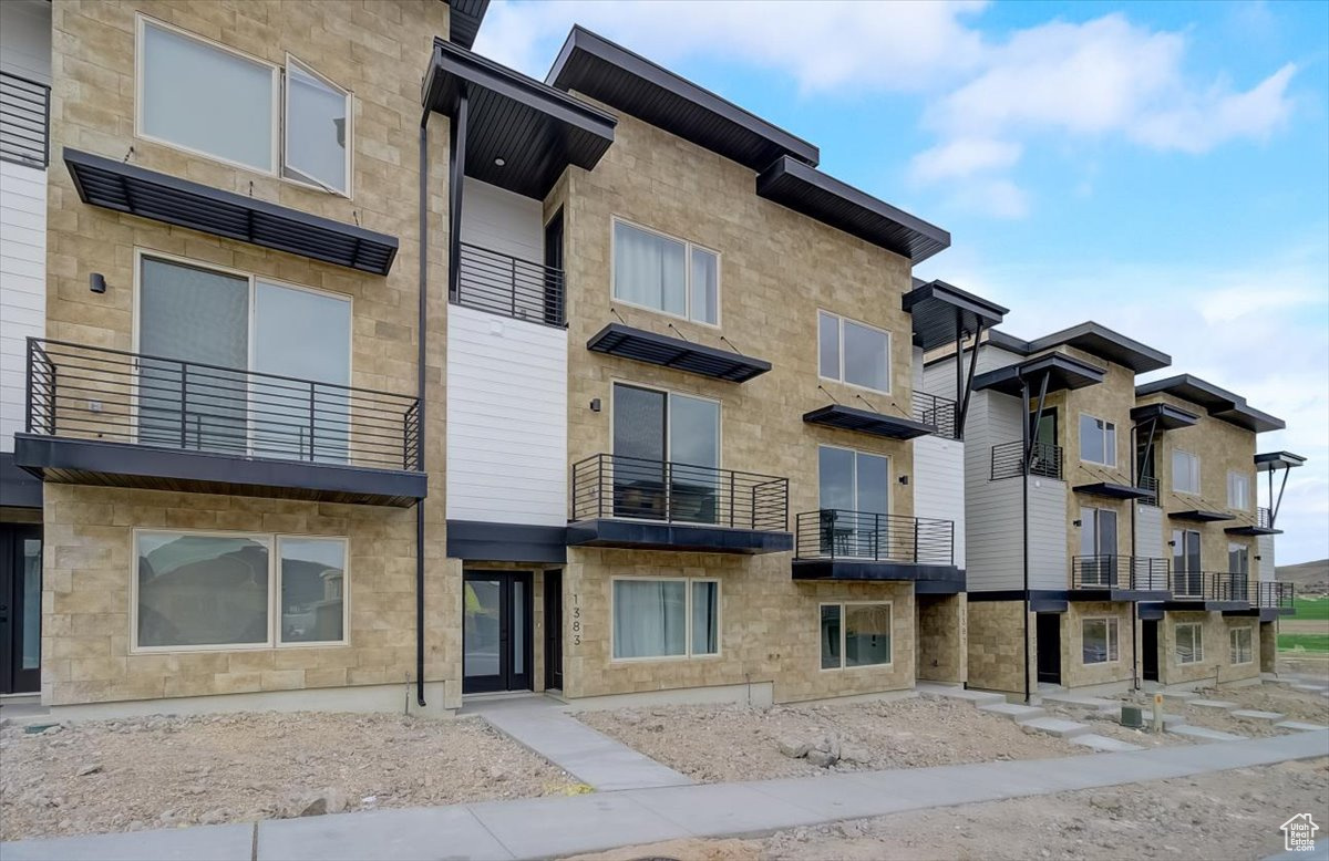 SILVER CREEK - Residential Lease