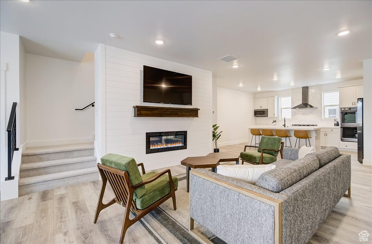 SILVER CREEK - Residential Lease