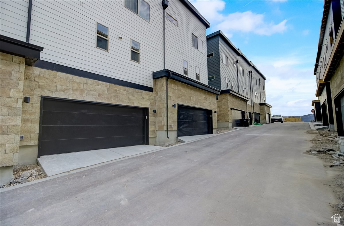 SILVER CREEK - Residential Lease