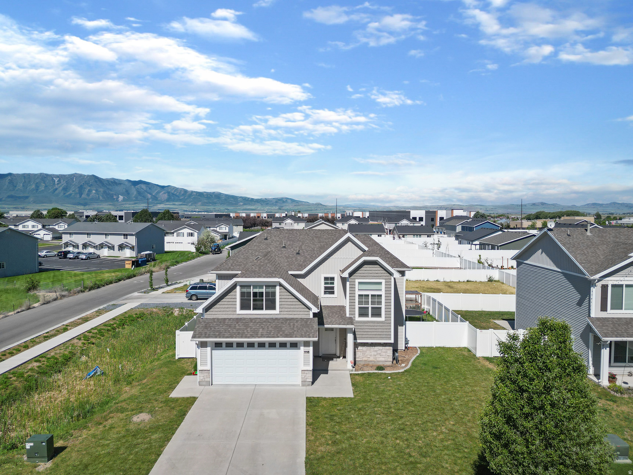 WEST GATE - Residential