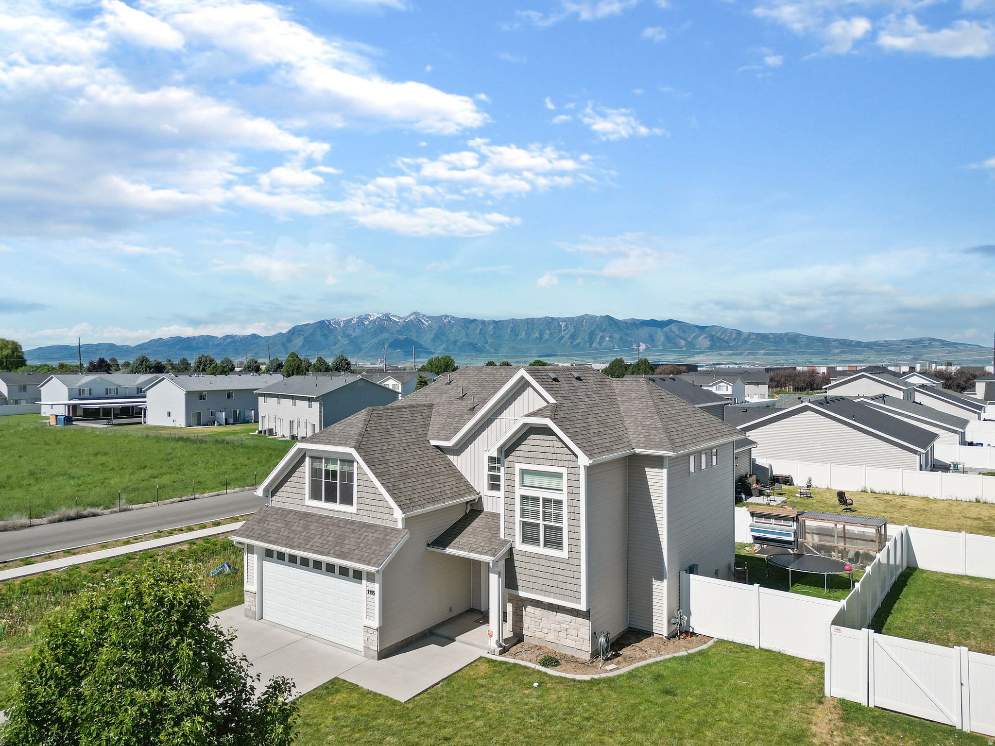 WEST GATE - Residential