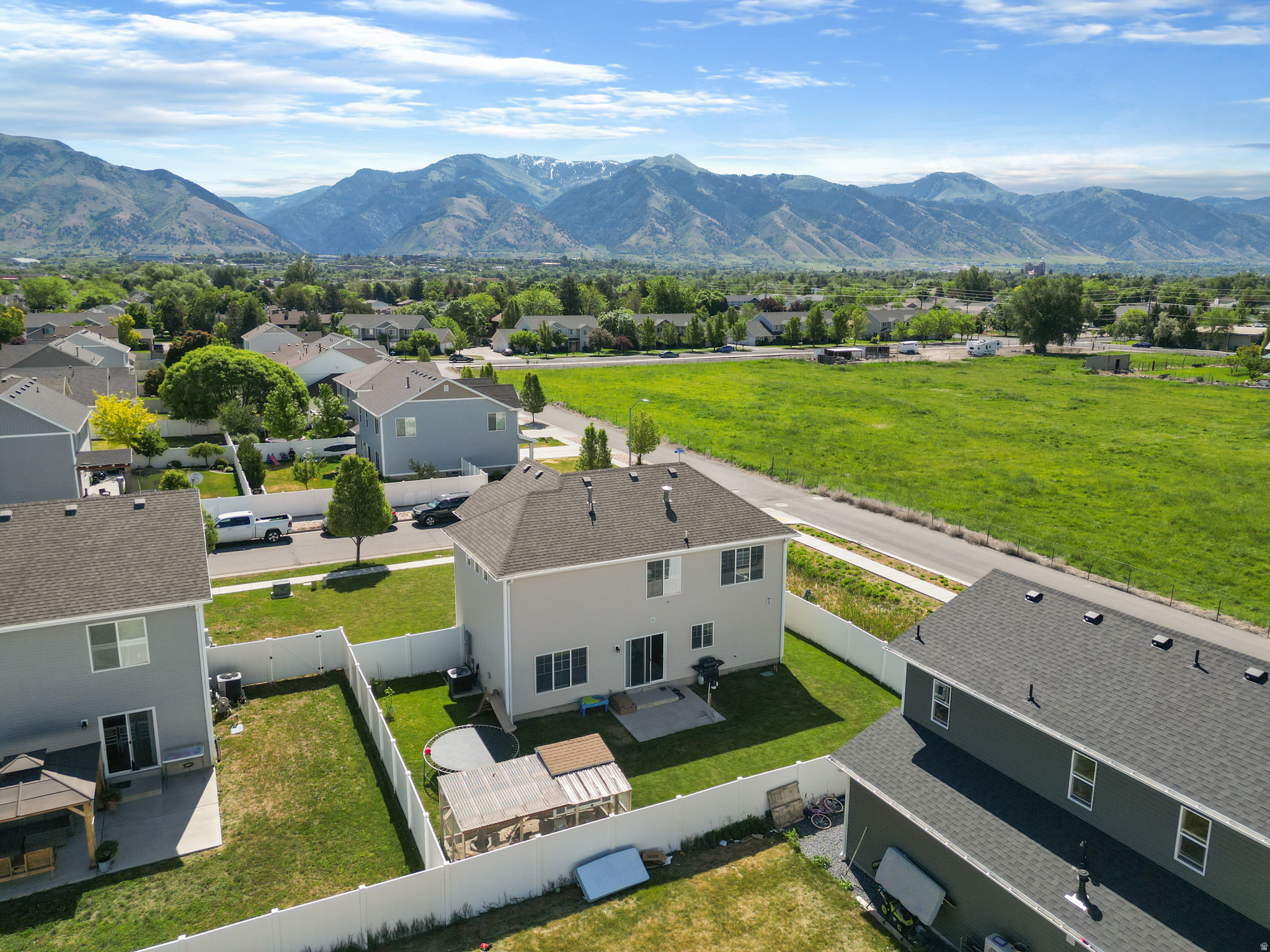 WEST GATE - Residential