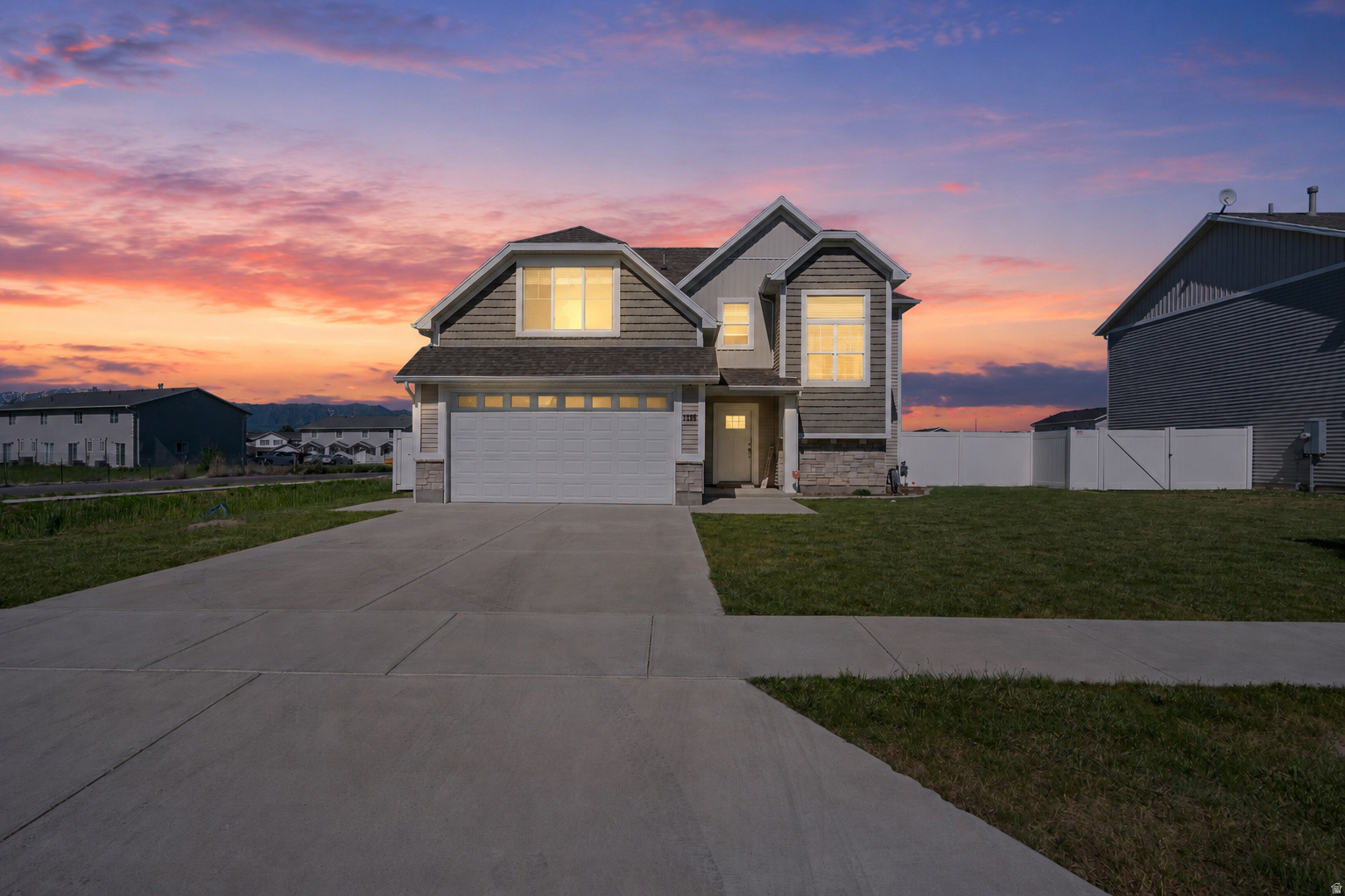 WEST GATE - Residential