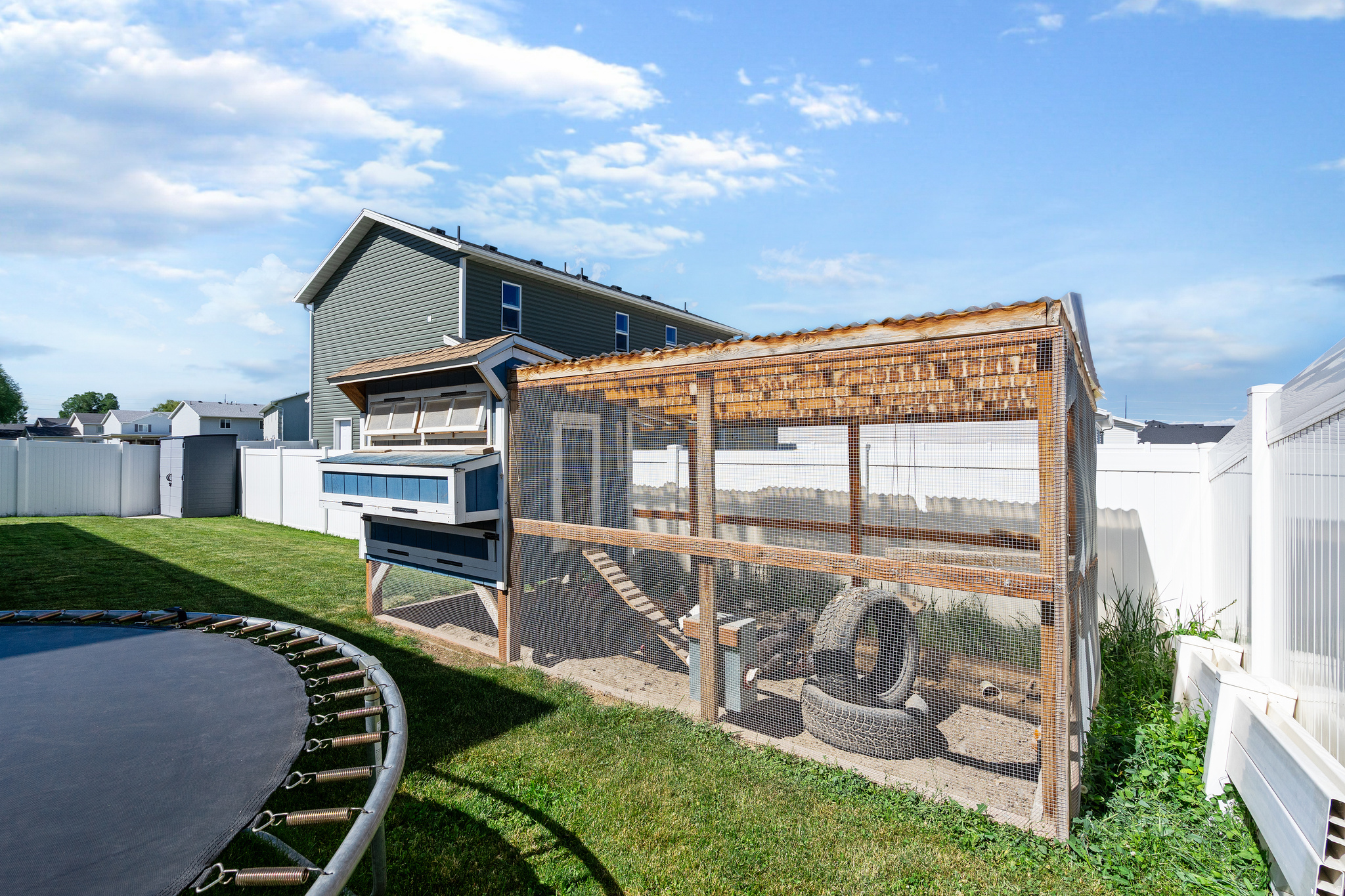 WEST GATE - Residential
