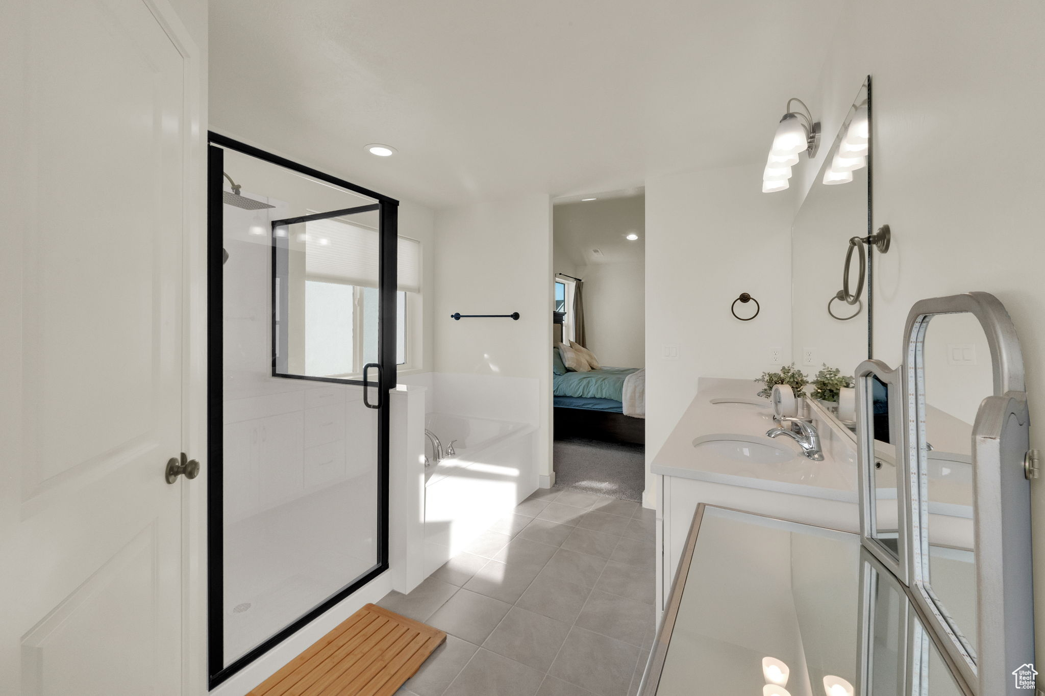 BAYVIEW AT SHORELINE - Residential