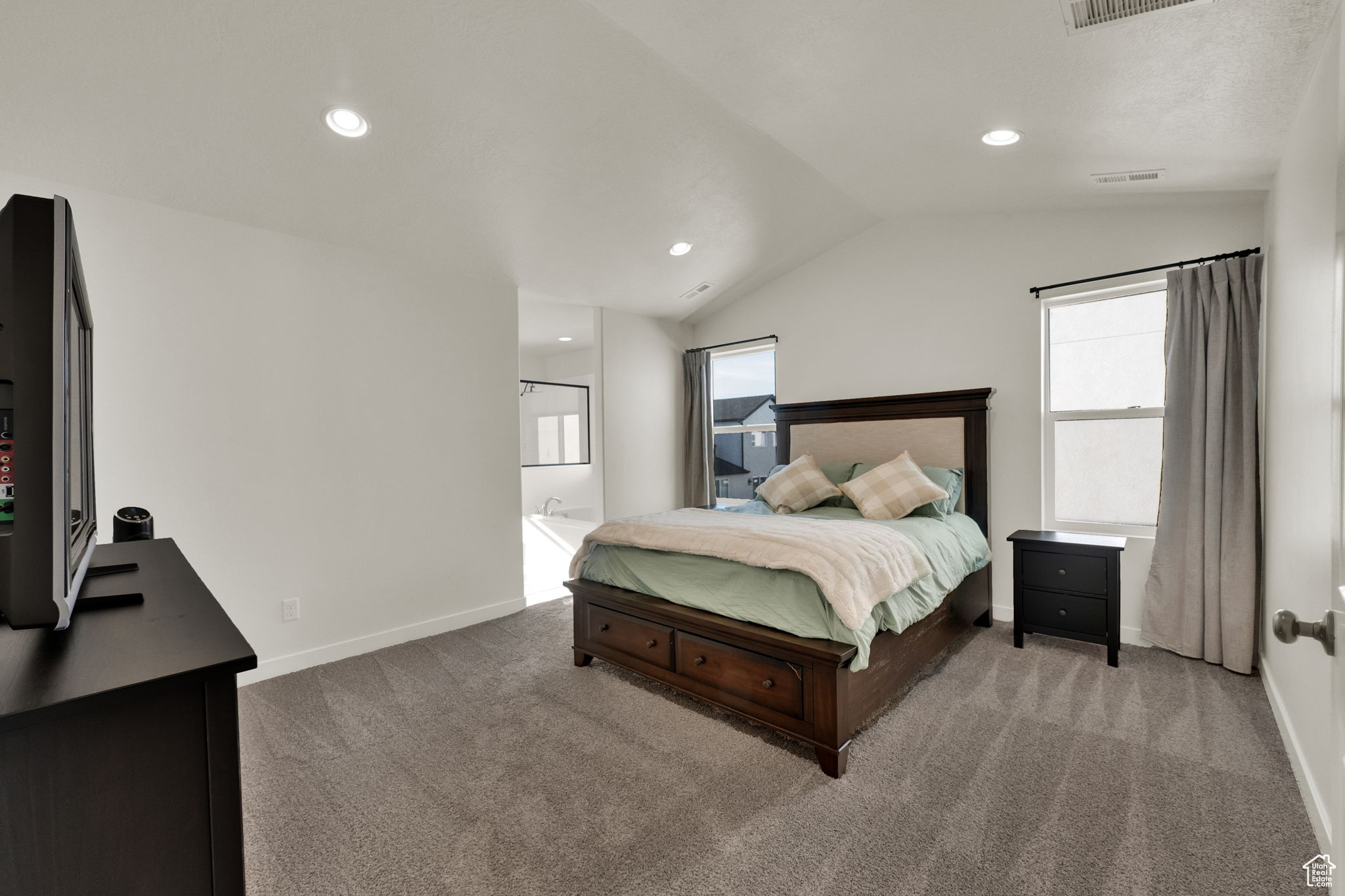 BAYVIEW AT SHORELINE - Residential