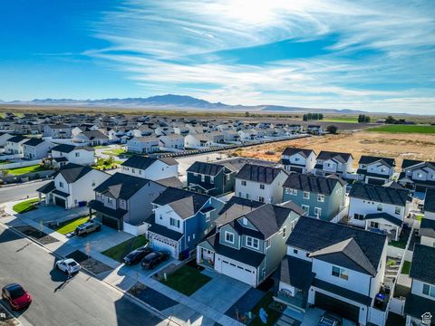 Tiny photo for 3158 S 2550 W, Syracuse, UT 84075 (MLS # 2115566)