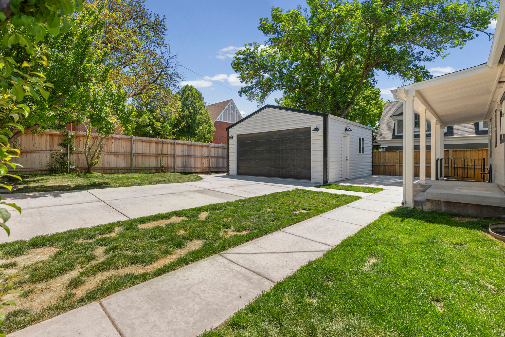 AVENUES - Residential
