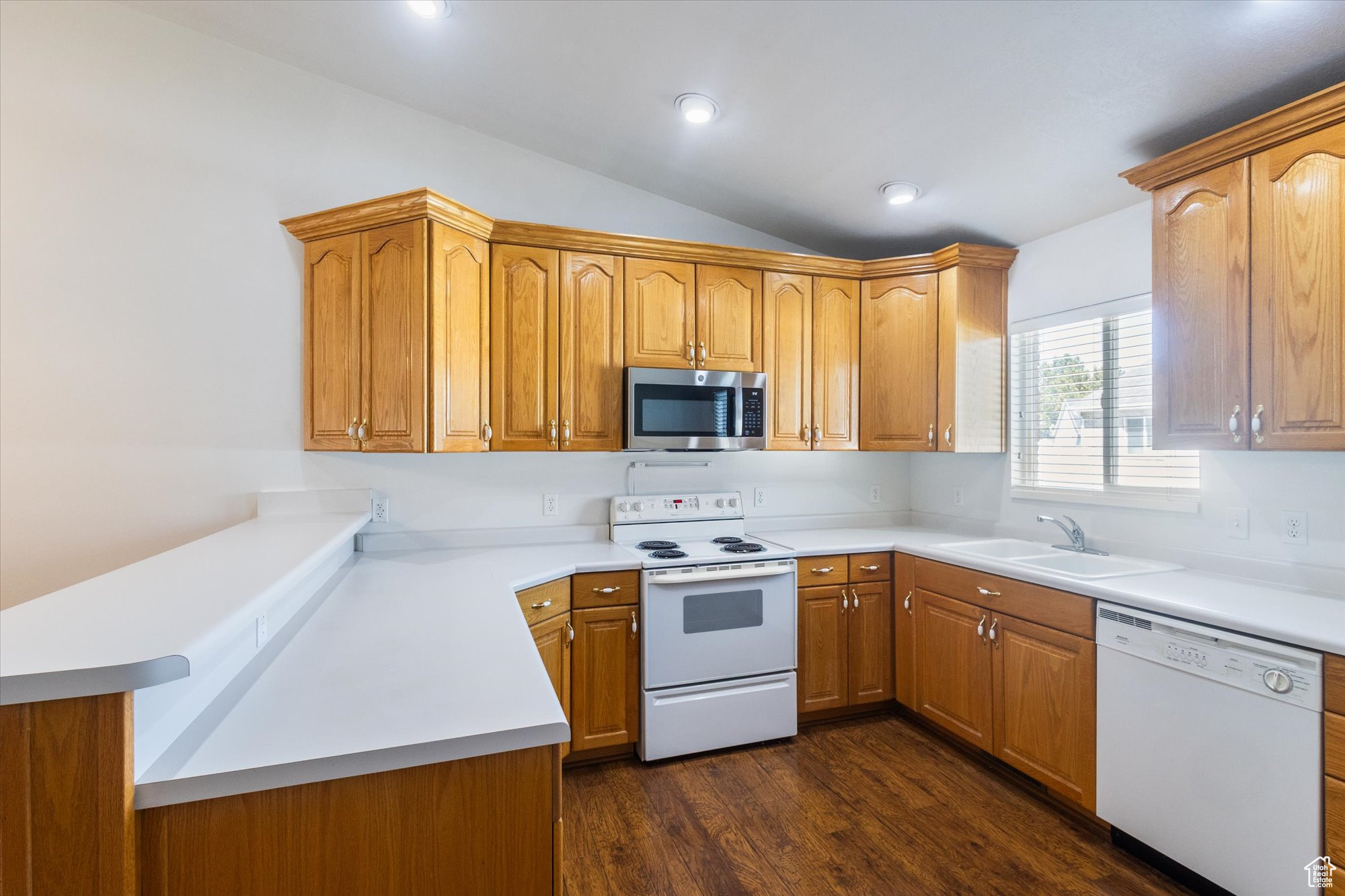 MAPLE MEADOWS - Residential Income