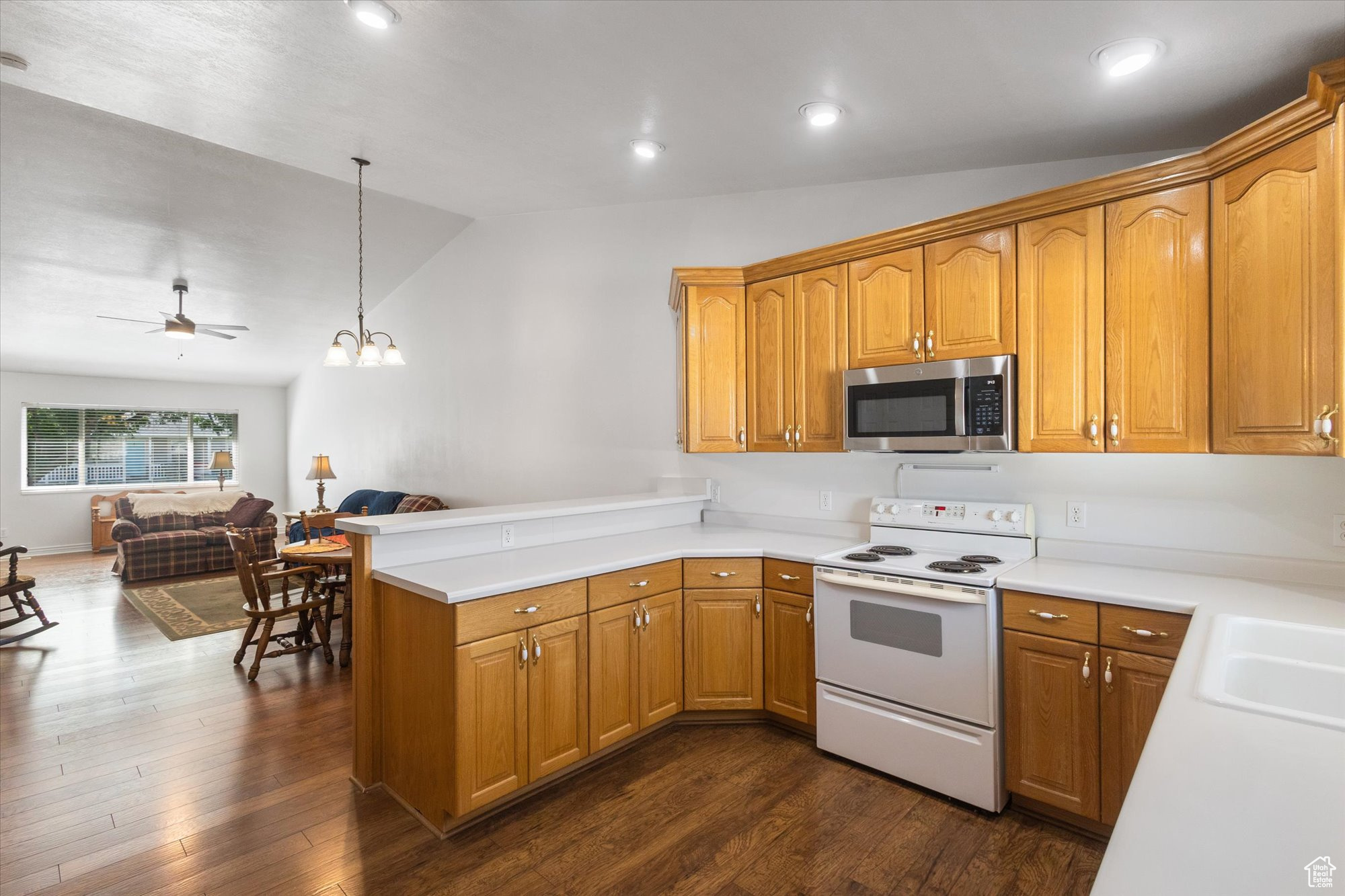 MAPLE MEADOWS - Residential Income