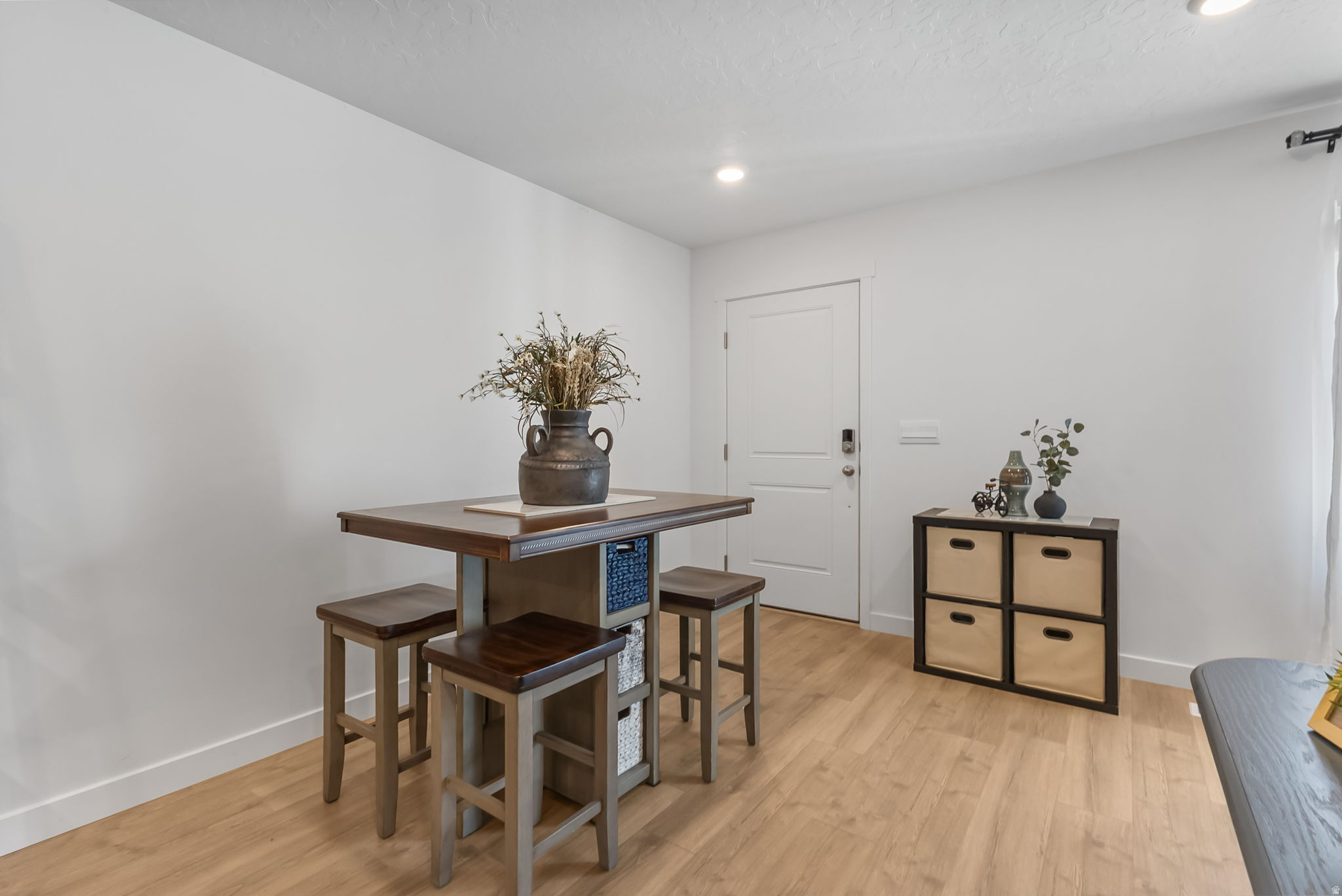 QUIET VALLEY - Residential