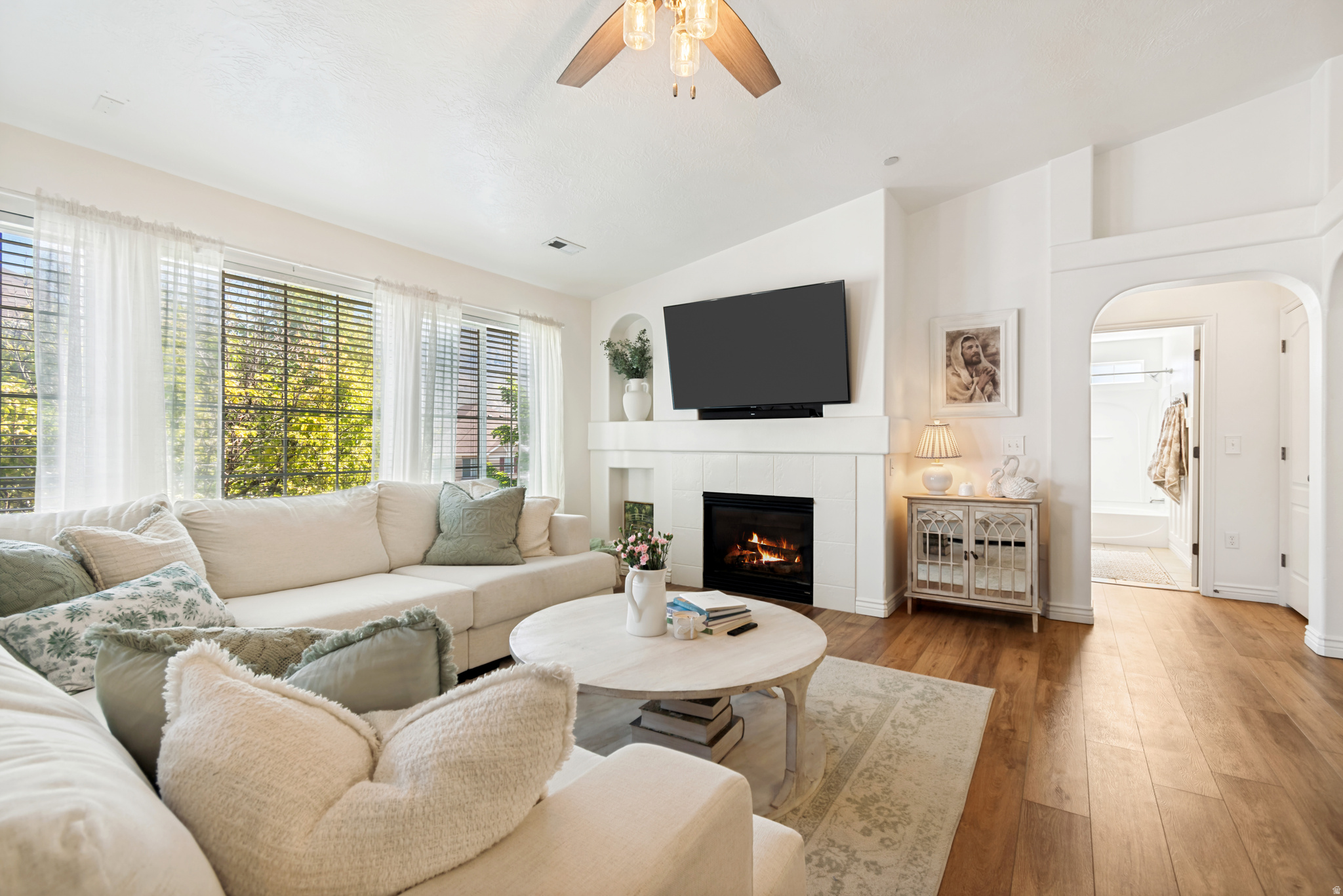 CAMBRIA - Residential