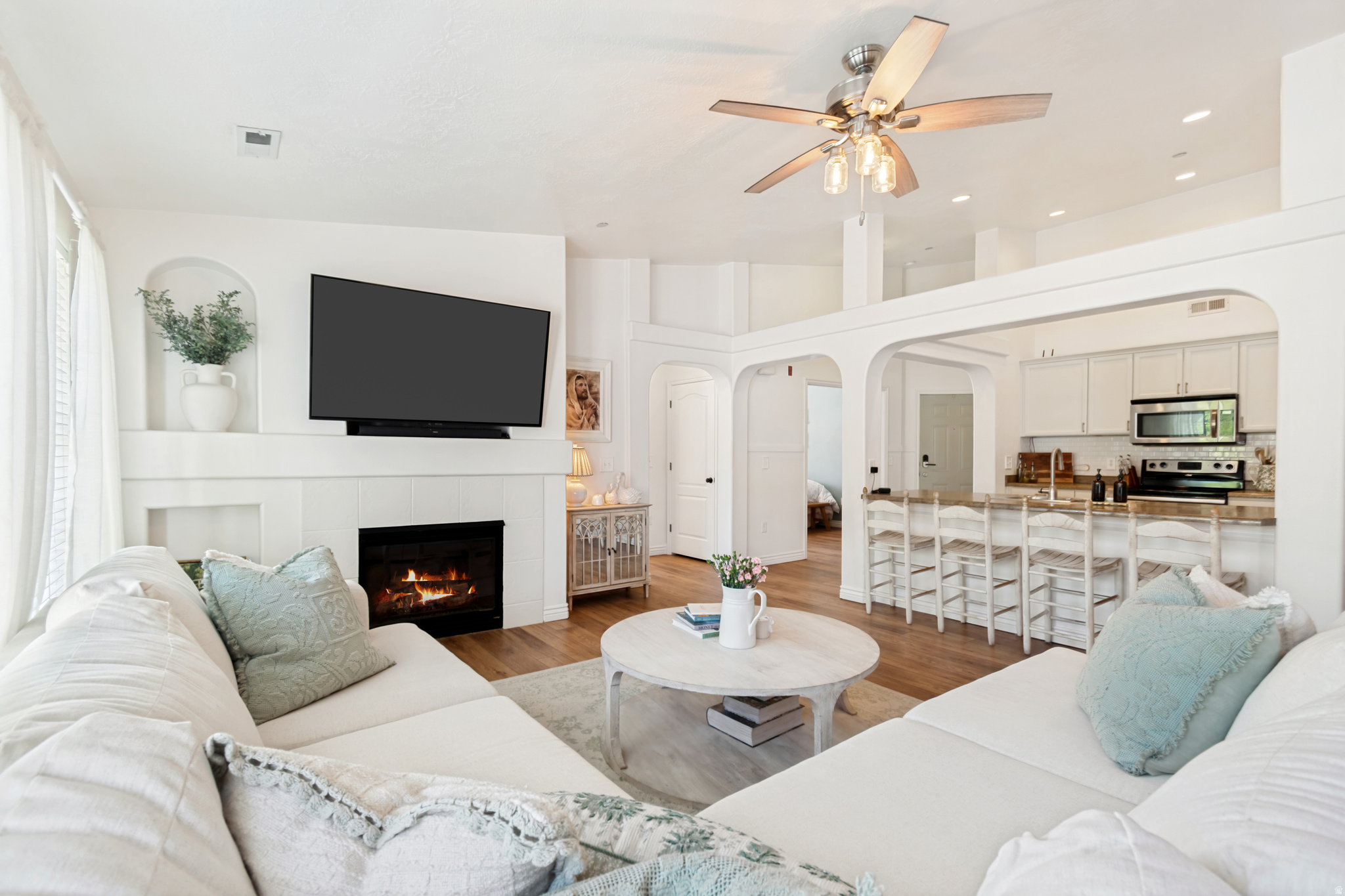 CAMBRIA - Residential