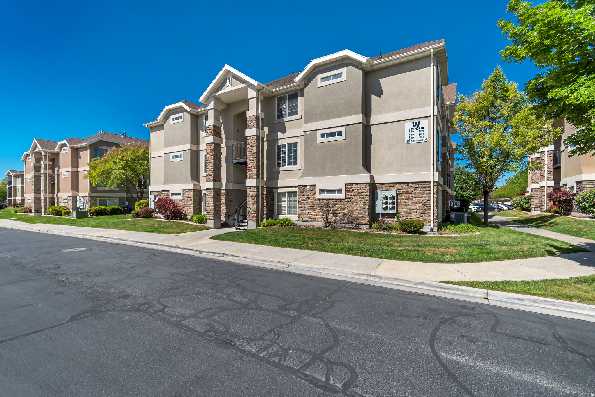 CAMBRIA - Residential