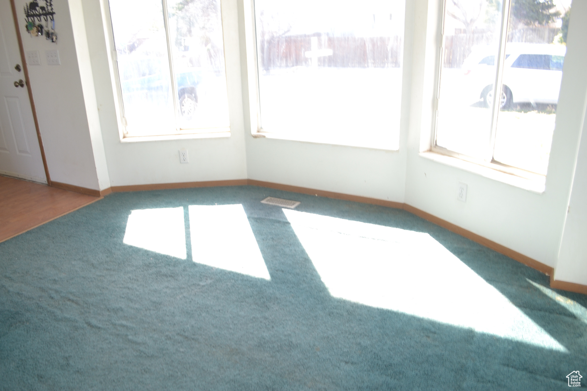 5046 W Loomis Ln, Salt Lake City, Utah image 4
