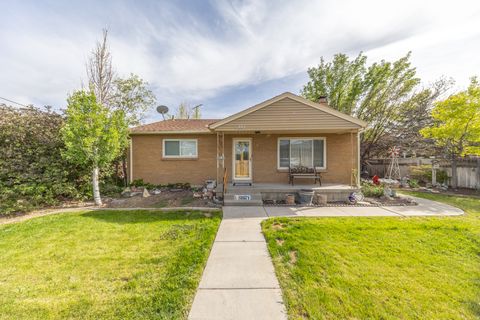 Photo of 1887 W MYERS LN, Riverton, UT 84065 (MLS # 2152636)