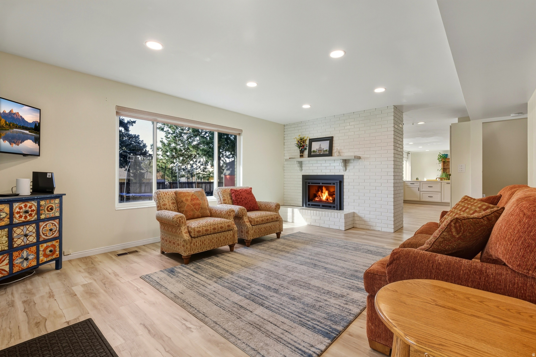 FOREST GREEN - Residential