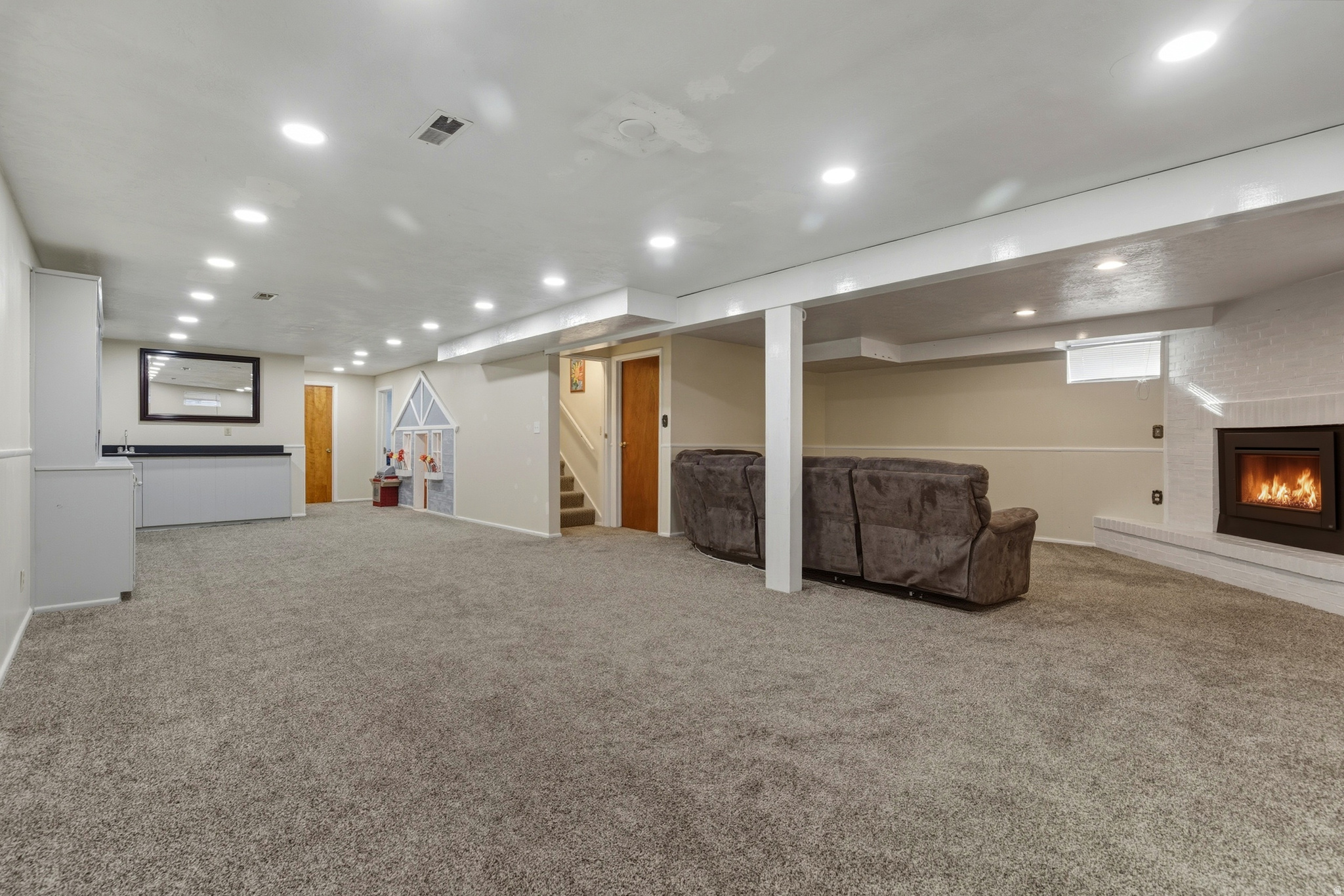 FOREST GREEN - Residential