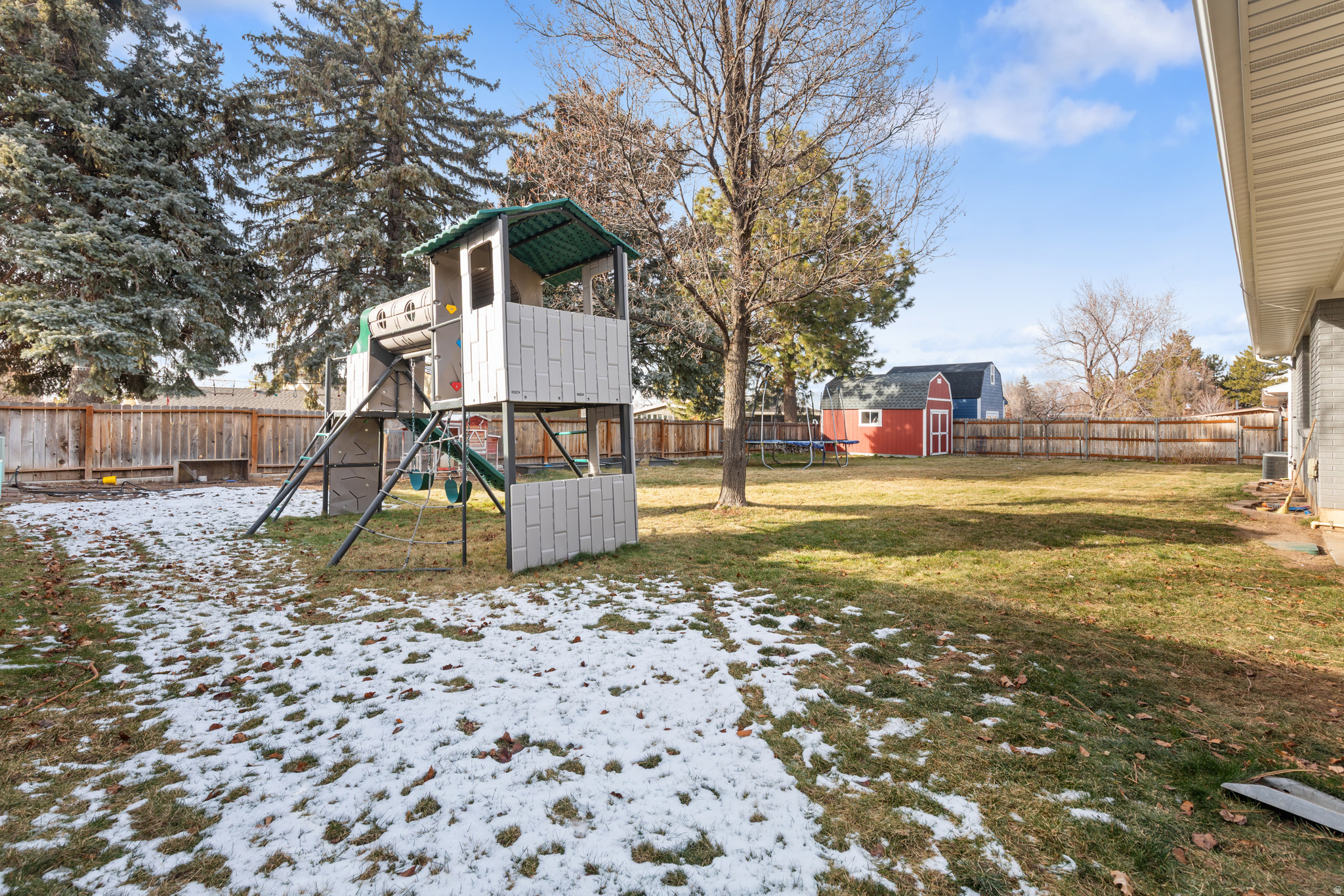 FOREST GREEN - Residential