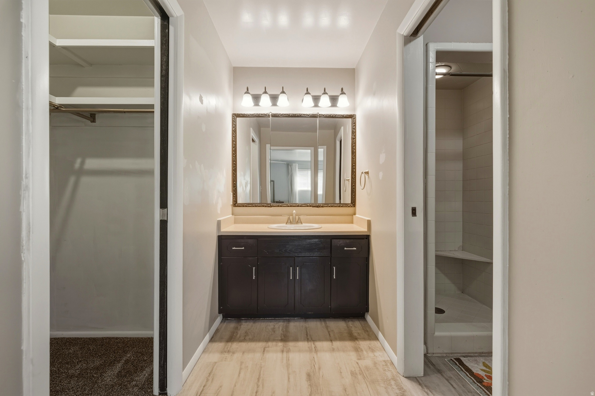 FOREST GREEN - Residential