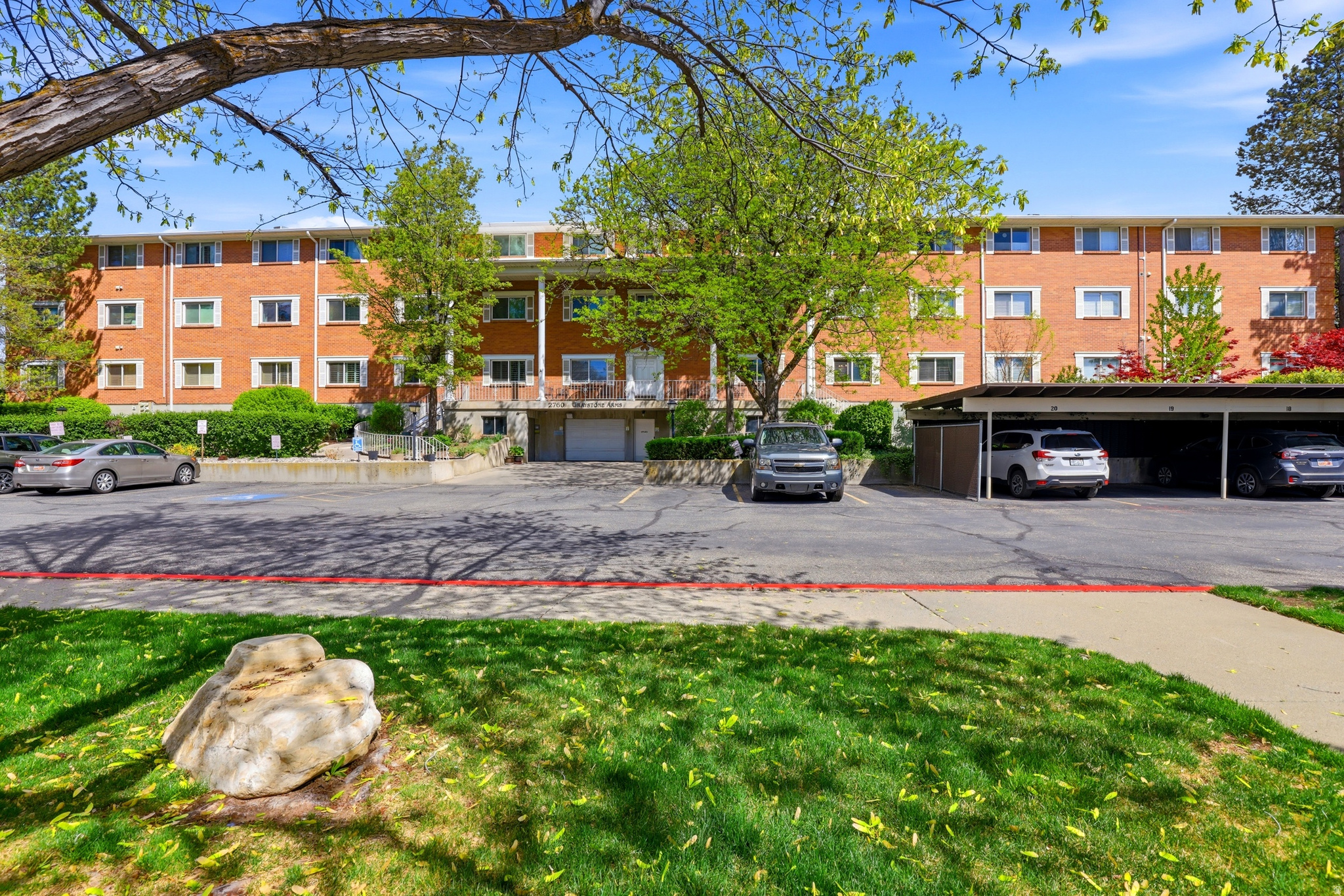 GRAYSTONE ARMS - Residential