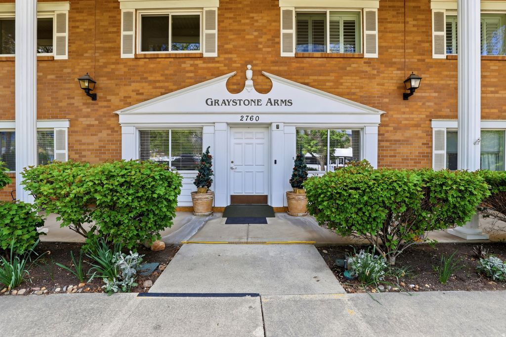 Photo of 2760 S HIGHLAND DR #APT 4, Salt Lake City, UT 84106 (MLS # 2153370)