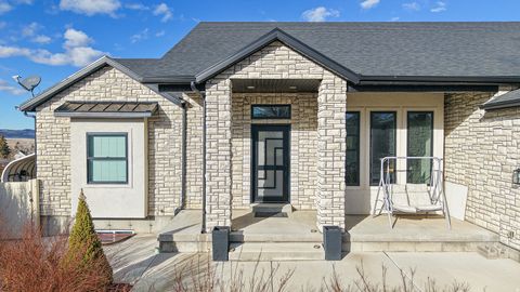 Tiny photo for 435 E 100 N, Mona, UT 84645 (MLS # 2129956)