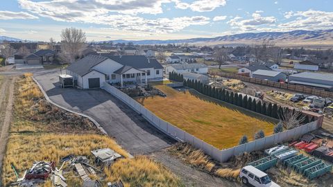 Tiny photo for 435 E 100 N, Mona, UT 84645 (MLS # 2129956)